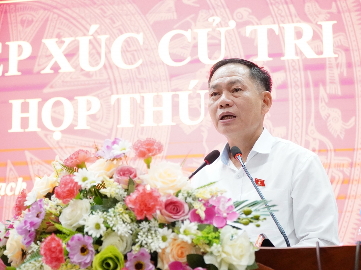 Đồng chí Trần Đình Gia - Phó Trưởng đoàn chuyên trách Đoàn ĐBQH tỉnh thông tin đến cử tri về dự kiến nội dung, chương trình Kỳ họp thứ 2, Quốc hội khóa XVI. Đồng chí Trần Đình Gia - Phó Trưởng đoàn chuyên trách Đoàn ĐBQH tỉnh thông tin đến cử tri về dự kiến nội dung, chương trình Kỳ họp thứ 2, Quốc hội khóa XVI.