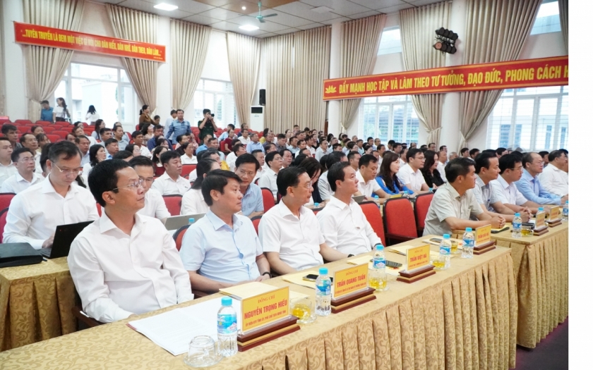 Các đại biểu tham dự Hội nghị. Các đại biểu tham dự Hội nghị.