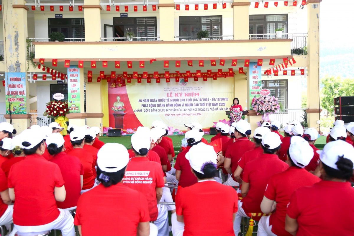 Quang cảnh buổi lễ Quang cảnh buổi lễ