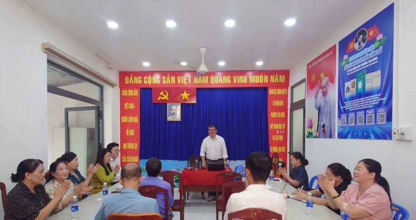 Cấp ủy các khu phố 25, 26 và 27, phường Tân Hưng, TP Hồ Chí Minh tổ chức ra mắt Không gian văn hóa Hồ Chí Minh