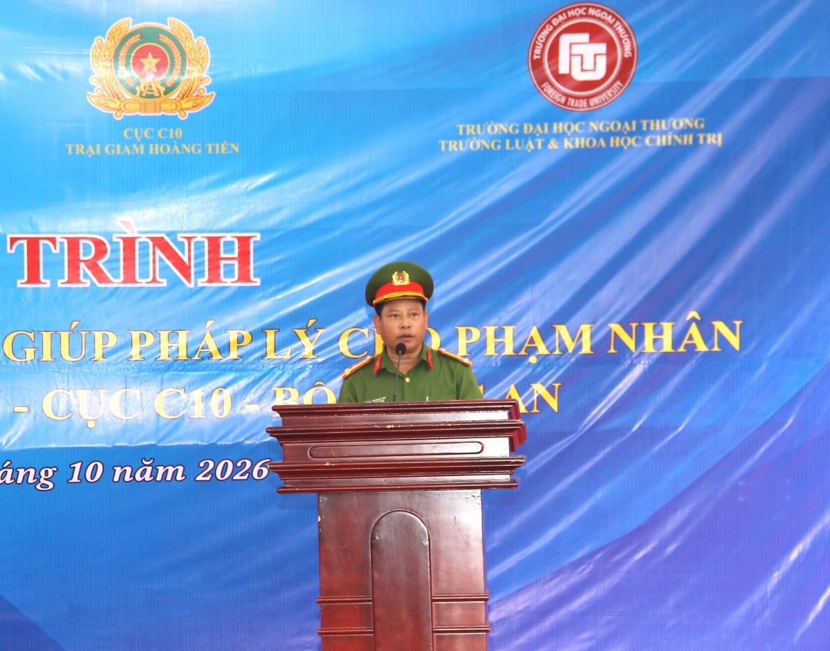 Tư vấn, tuyên truyền pháp luật tại Trại giam Hoàng Tiến: Để pháp luật trở thành hành trang ngày trở về Tư vấn, tuyên truyền pháp luật tại Trại giam Hoàng Tiến: Để pháp luật trở thành hành trang ngày trở về