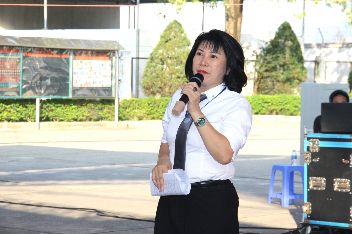 Tư vấn, tuyên truyền pháp luật tại Trại giam Hoàng Tiến: Để pháp luật trở thành hành trang ngày trở về Tư vấn, tuyên truyền pháp luật tại Trại giam Hoàng Tiến: Để pháp luật trở thành hành trang ngày trở về
