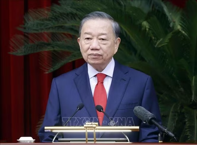 Tổng Bí thư, Chủ tịch nước Tô Lâm phát biểu khai mạc Hội nghị lần thứ tư Ban Chấp hành Trung ương Đảng khóa XIV. Ảnh: Thống Nhất/TTXVN Tổng Bí thư, Chủ tịch nước Tô Lâm phát biểu khai mạc Hội nghị lần thứ tư Ban Chấp hành Trung ương Đảng khóa XIV. Ảnh: Thống Nhất/TTXVN