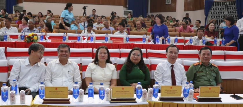 Đại biểu tham dự Liên hoan Đại biểu tham dự Liên hoan