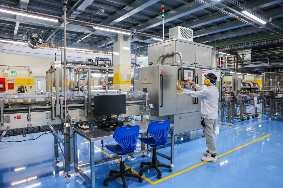 Giá trị hạt cà phê được gia tăng thông qua hoạt động chế biến sâu, sản xuất, bao bì, logistics, giúp giữ lại nhiều giá trị tại Việt Nam Giá trị hạt cà phê được gia tăng thông qua hoạt động chế biến sâu, sản xuất, bao bì, logistics, giúp giữ lại nhiều giá trị tại Việt Nam