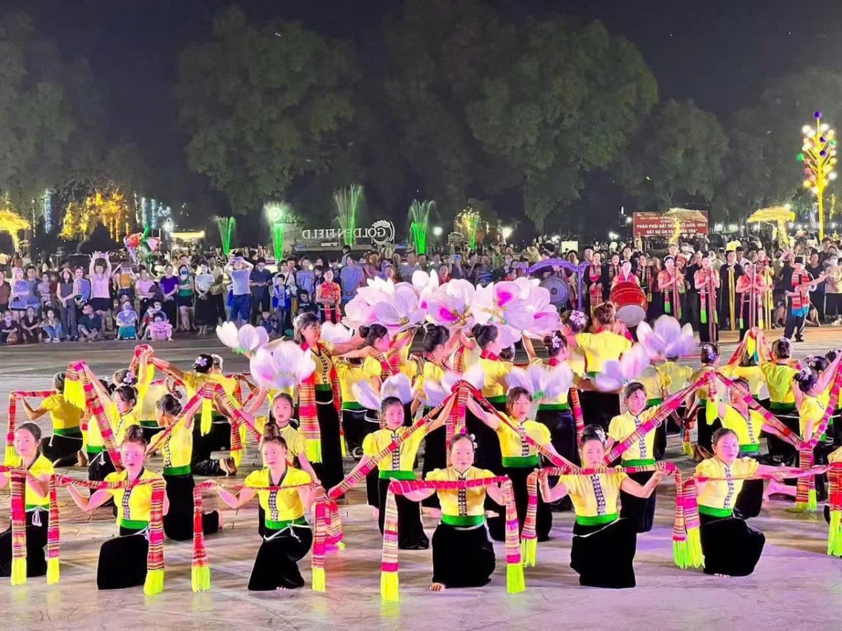 Kỳ 1: Mường Lò – Khi vòng Xòe mở cánh cửa thương hiệu
