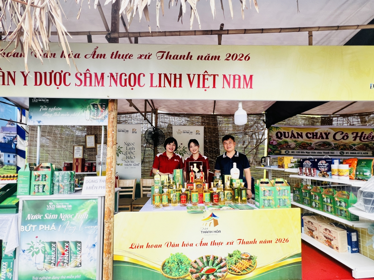 Sâm Ngọc Linh là một thương hiệu chất lượng cao, mang lại giá trị lớn về sức khỏe được trưng bày, giới thiệu tại Liên hoan văn hóa ẩm thực Sâm Ngọc Linh là một thương hiệu chất lượng cao, mang lại giá trị lớn về sức khỏe được trưng bày, giới thiệu tại Liên hoan văn hóa ẩm thực