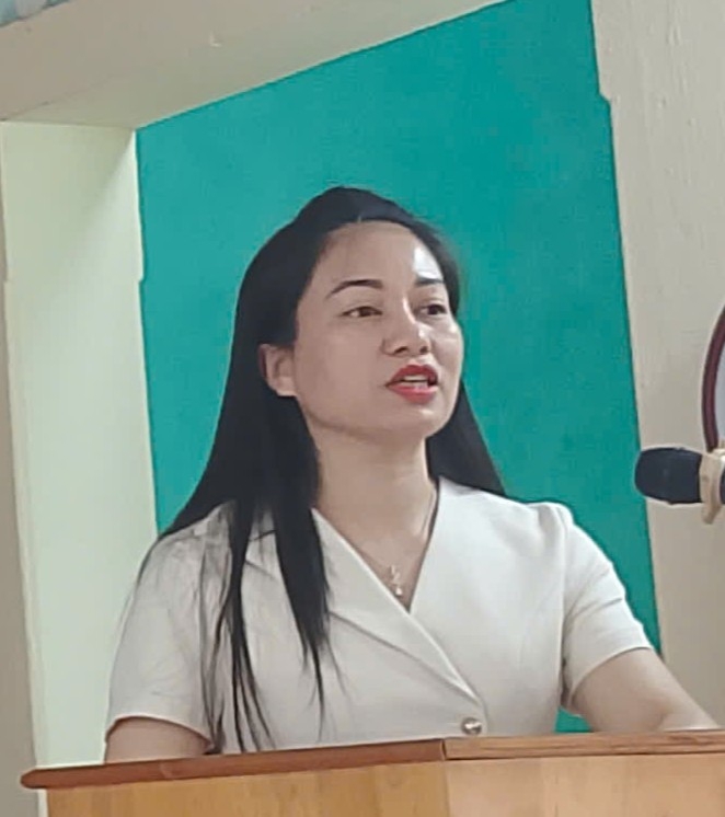 Bà Lê Thị Thúy, Uỷ viên Bán Thường vụ Đảng uỷ, Trưởng Ban xây dựng Đảng xã Thiệu Hoá, phát biểu