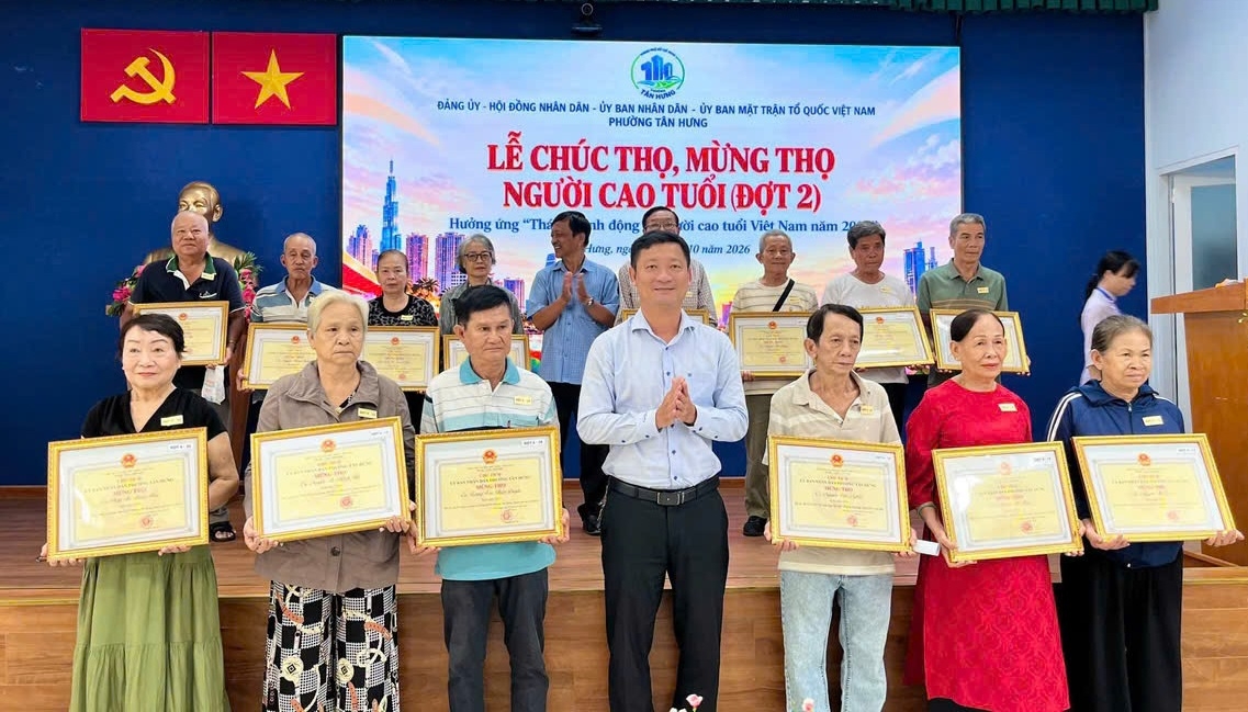 Trang trọng chúc thọ, mừng thọ người cao tuổi năm 2026