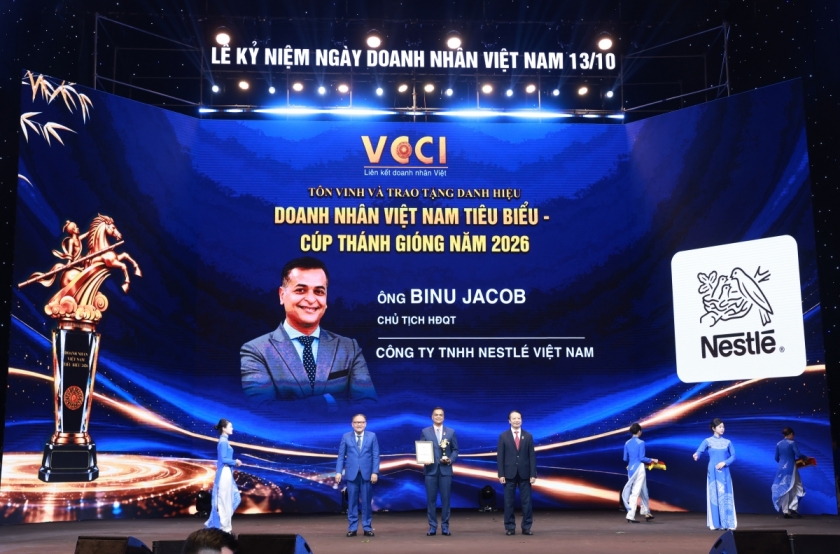 Ông Binu Jacob, Tổng Giám đốc Nestlé Việt Nam tại Lễ tôn vinh và trao tặng danh hiệu “Doanh nhân Việt Nam tiêu biểu - Cúp Thánh Gióng” năm 2026