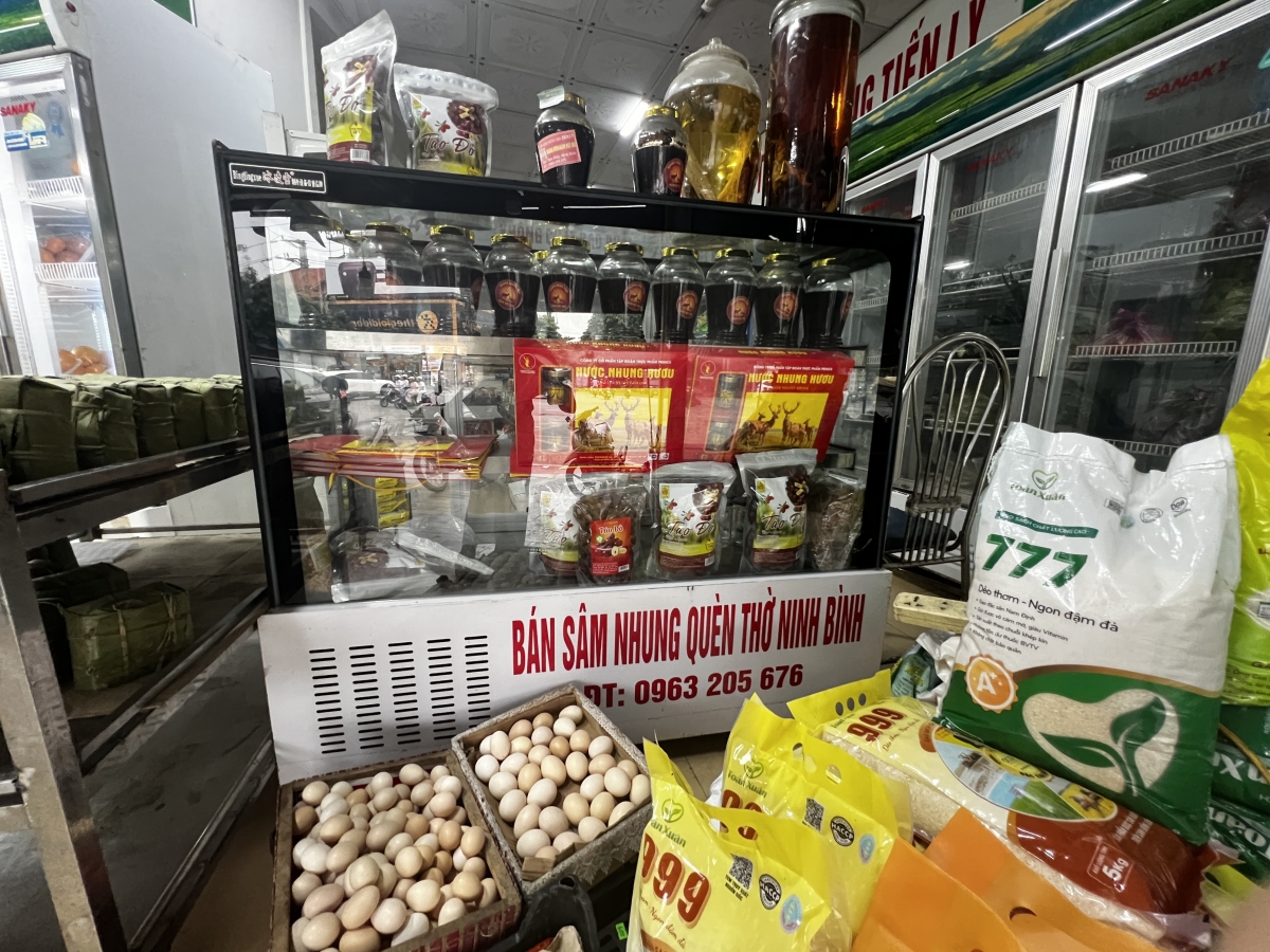 Từ trang trại của ông Trịnh Văn Tiến, sản phẩm sẽ đến tay người tiêu dùng qua siêu thị Tiến Lý Từ trang trại của ông Trịnh Văn Tiến, sản phẩm sẽ đến tay người tiêu dùng qua siêu thị Tiến Lý