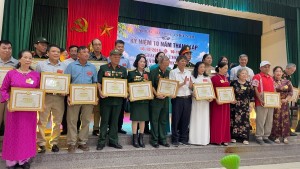 CLB Thơ ca Việt Nam: Mười năm không dài nhưng để lại nhiều kí ức