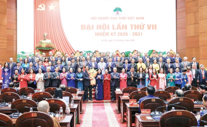 Bà Bùi Thị Minh Hoài dự Đại hội VII Hội Người cao tuổi Việt Nam và tặng hoa Ban Chấp hành Hội Người cao tuổi Việt Nam khóa VII, nhiệm kỳ 2026-2031.