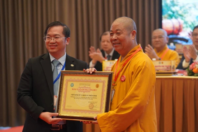 Thư pháp quốc ngữ kết nối đạo hiếu và các thế hệ người Việt
