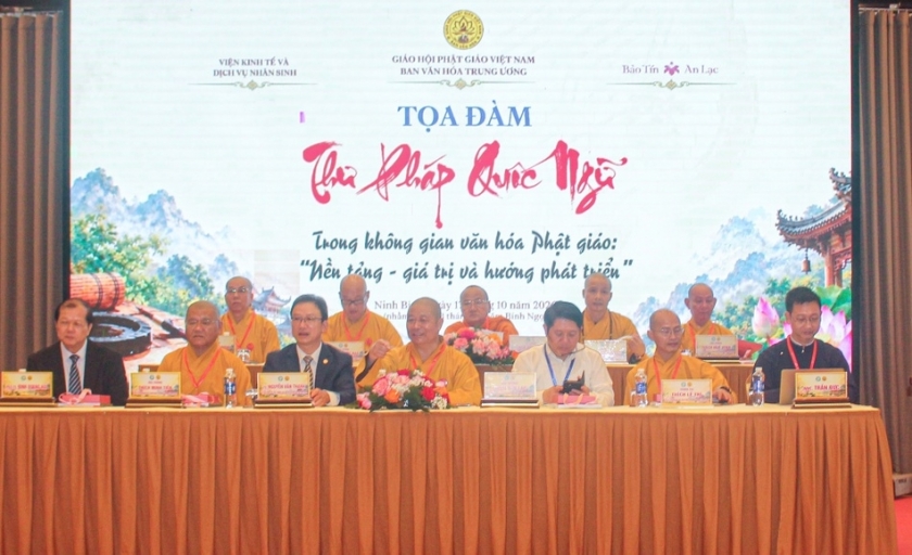 Từ xem chữ đến soi tâm: Thư pháp quốc ngữ kết nối đạo hiếu và các thế hệ người Việt