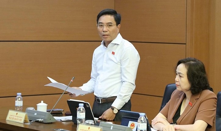 Phó Chủ tịch Quốc hội, Thượng tướng Nguyễn Doãn Anh phát biểu ý kiến vào dự án Luật Nhà ở (sửa đổi), ngày 22/10.