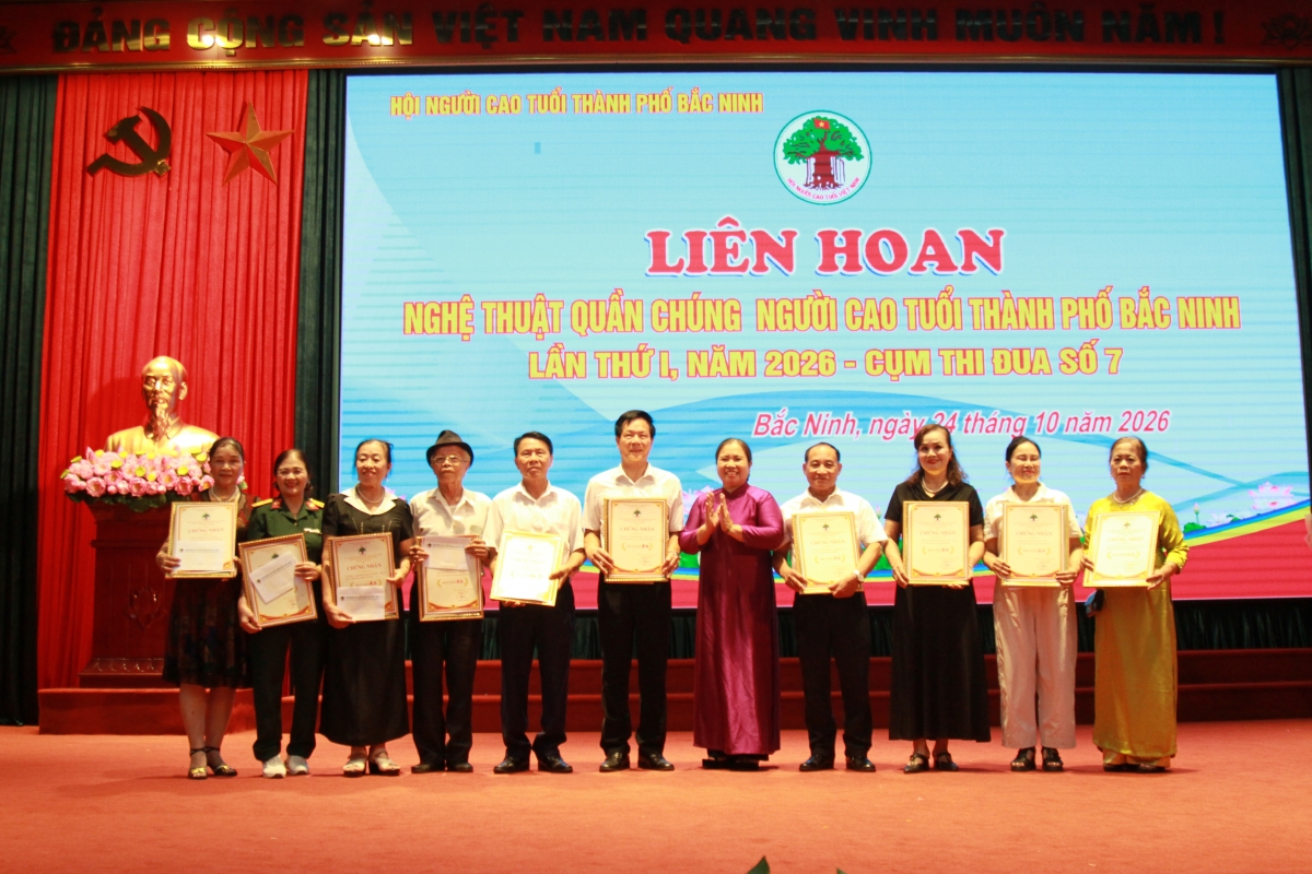 TP Bắc Ninh: Sôi nổi Liên hoan Nghệ thuật quần chúng người cao tuổi tại Cụm thi đua số 7