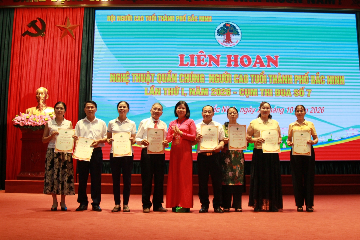 TP Bắc Ninh: Sôi nổi Liên hoan Nghệ thuật quần chúng người cao tuổi tại Cụm thi đua số 7