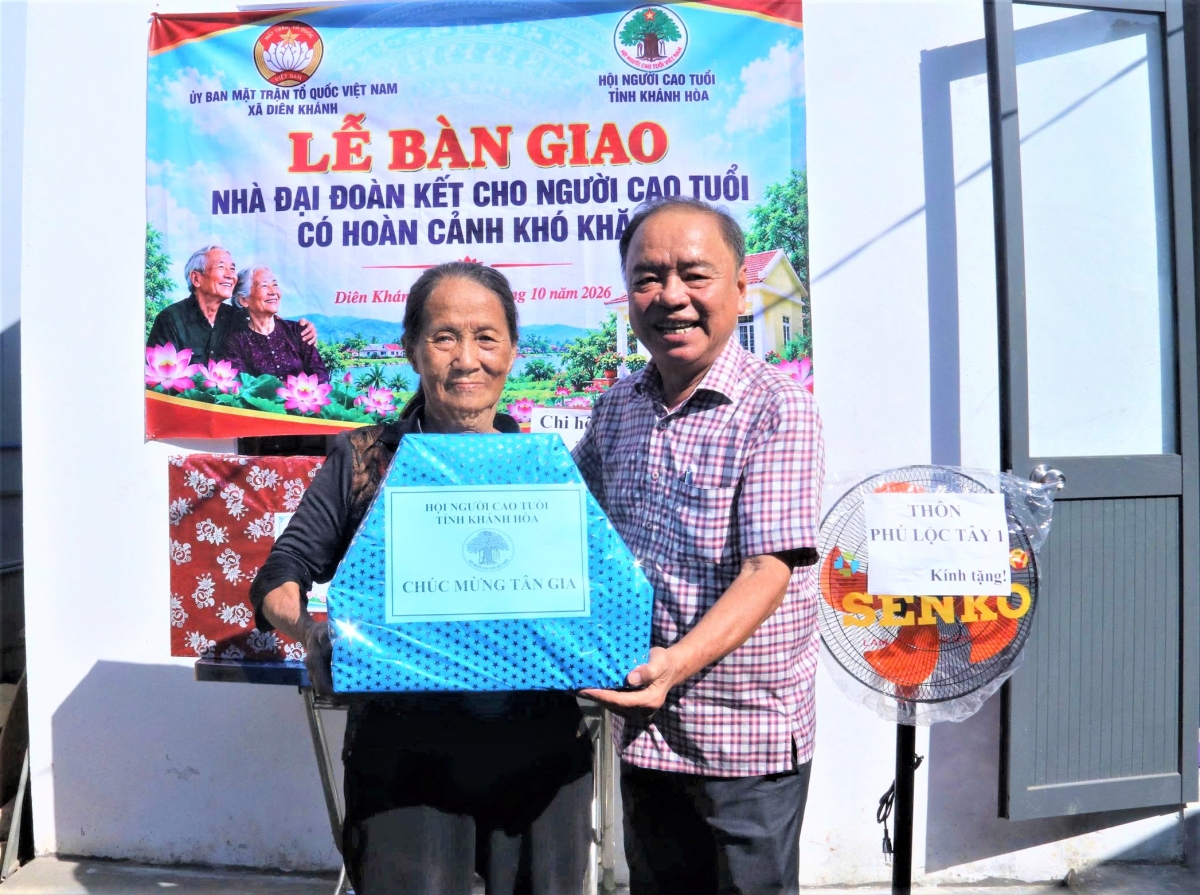 Tỉnh Khánh Hòa: Góp mái ấm, trao niềm vui cho người cao tuổi khó khăn