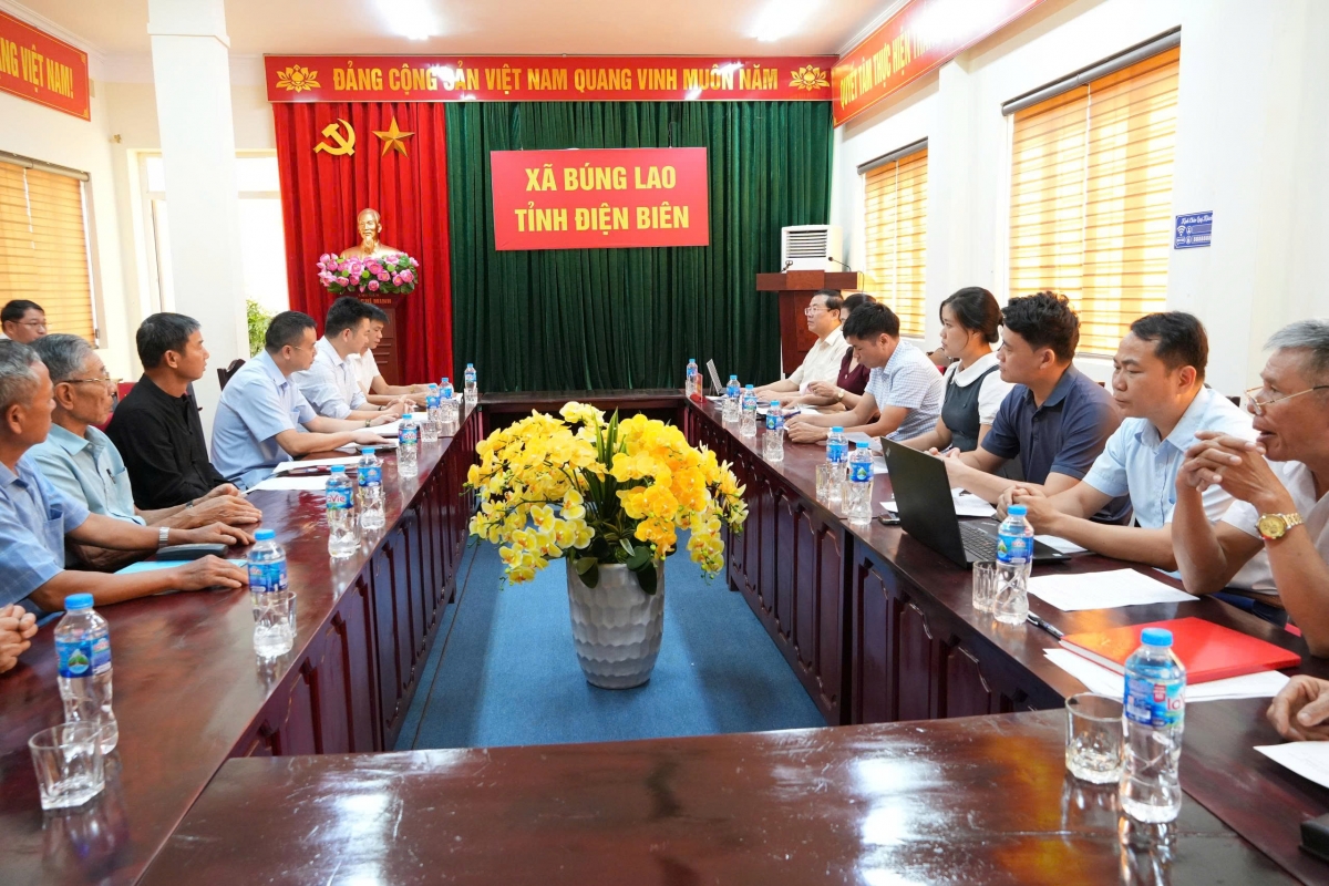 Đoàn kiểm tra làm việc tại xã Búng Lao Đoàn kiểm tra làm việc tại xã Búng Lao