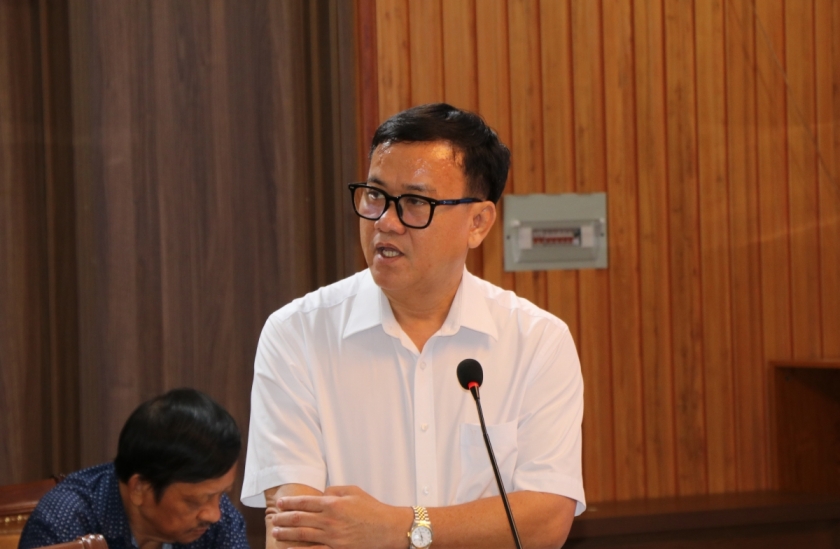 TS. BSCKII. Huỳnh Minh Chín, Phó Giám đốc Sở Y tế TP Hồ Chí Minh TS. BSCKII. Huỳnh Minh Chín, Phó Giám đốc Sở Y tế TP Hồ Chí Minh