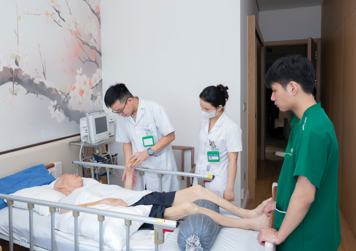 Thêm điểm tựa cho người cao tuổi sau biến cố sức khỏe Thêm điểm tựa cho người cao tuổi sau biến cố sức khỏe