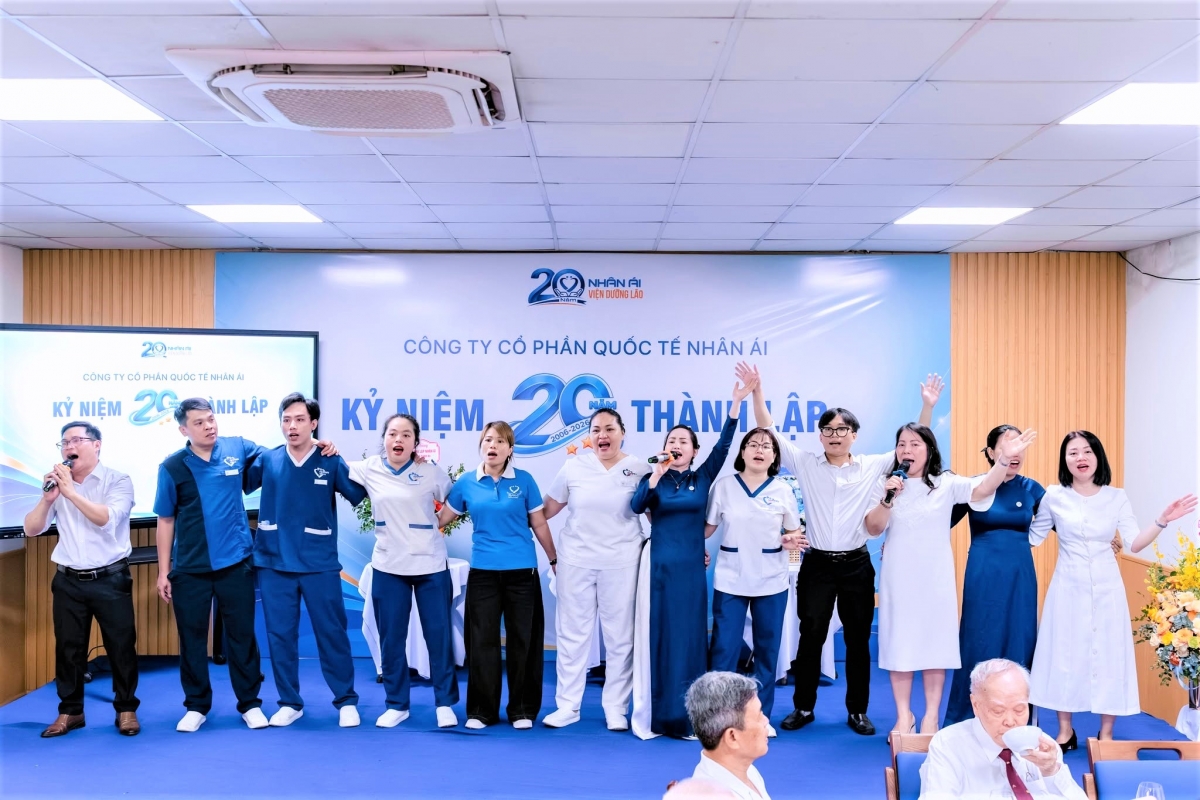 Cùng chung lời ca tiếng hát Cùng chung lời ca tiếng hát
