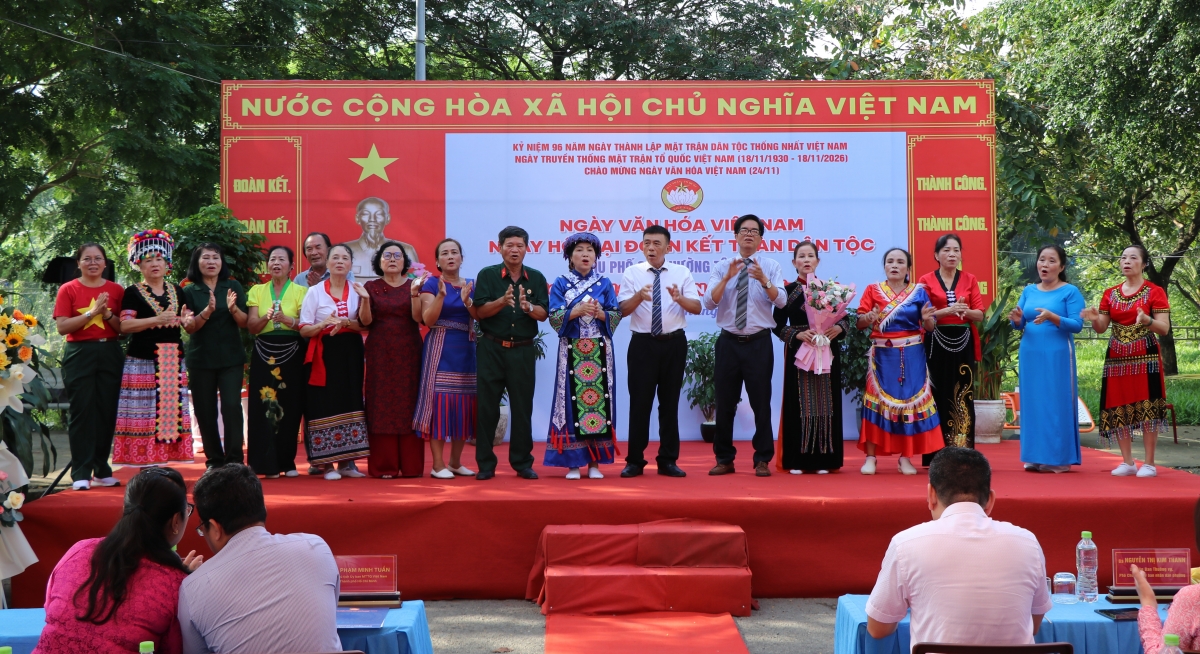 Lan tỏa tinh thần đại đoàn kết, xây dựng khu dân cư văn minh, nghĩa tình Lan tỏa tinh thần đại đoàn kết, xây dựng khu dân cư văn minh, nghĩa tình