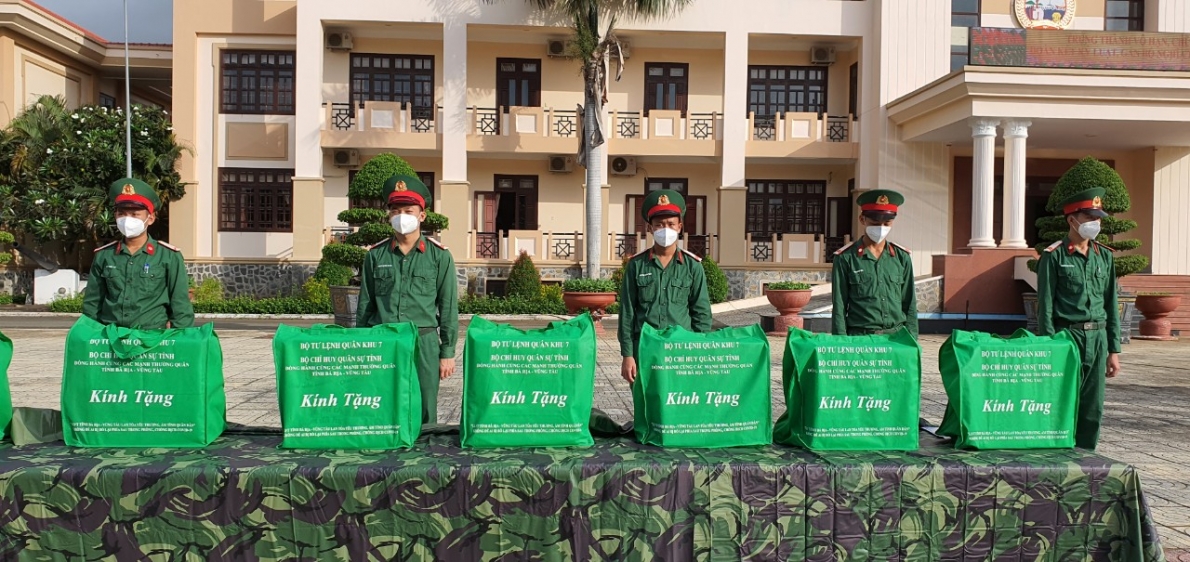 Tổ chức “Chiến dịch cao điểm giúp Nhân dân có hoàn cảnh khó khăn do ảnh hưởng của đại dịch Covid-19”