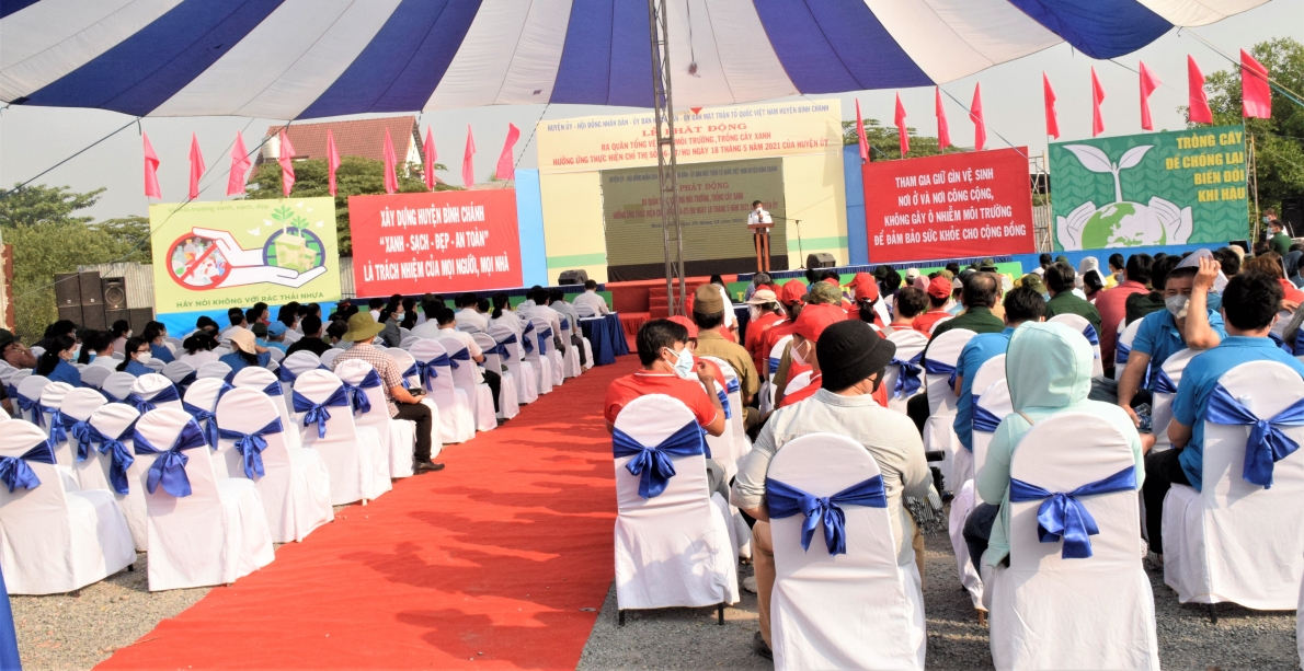 Huyện Bình Chánh, TP Hồ Chí Minh: Phát động ra quân tổng vệ sinh môi trường, trồng cây xanh