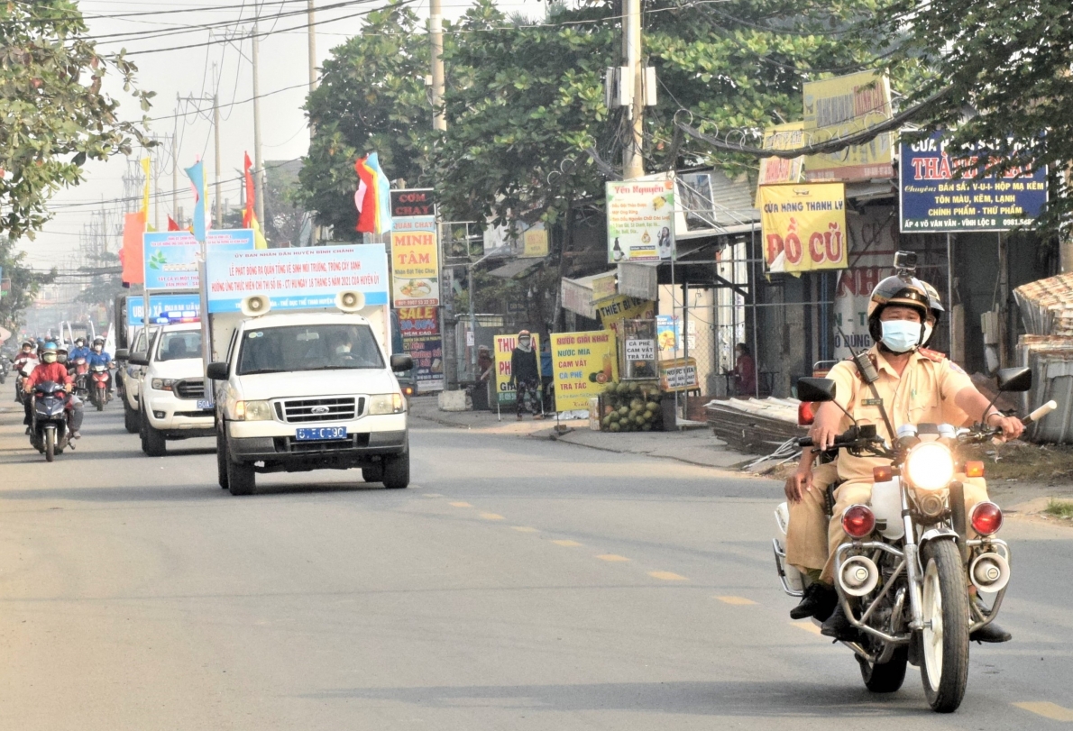 Huyện Bình Chánh, TP Hồ Chí Minh: Phát động ra quân tổng vệ sinh môi trường, trồng cây xanh