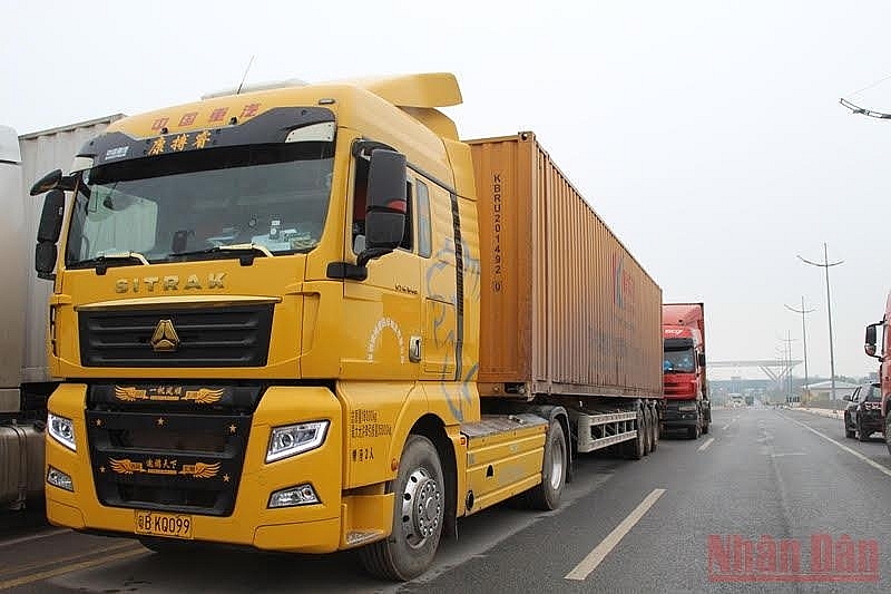 Quảng Ninh khôi phục thông quan hàng hóa tại các cửa khẩu, lối mở