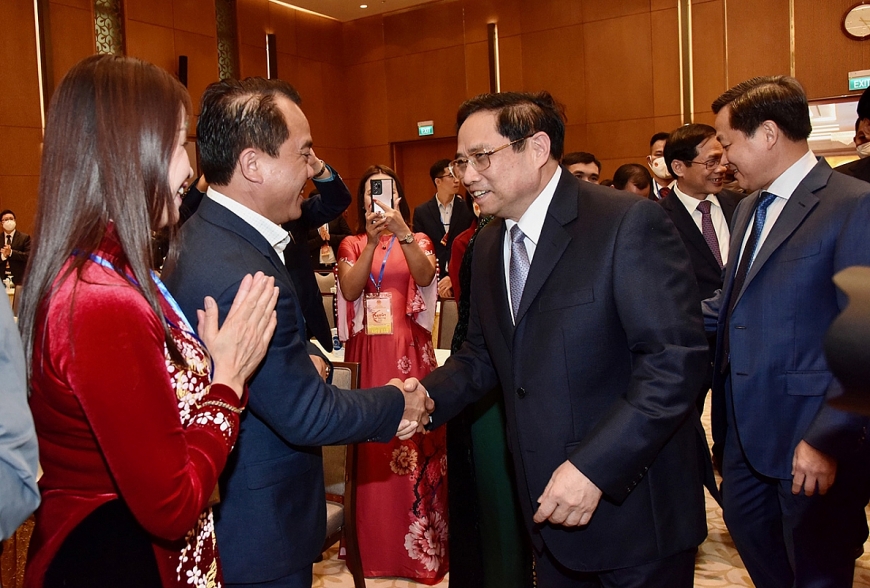 Thế hệ này tiếp nối thế hệ khác cùng hướng về quê hương, Tổ quốc và đồng bào