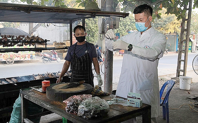 Bảo đảm an toàn thực phẩm trong dịp Tết