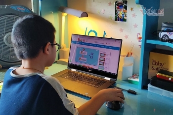 Học sinh lớp 1 đến lớp 6 nội thành Hà Nội tiếp tục học trực tuyến