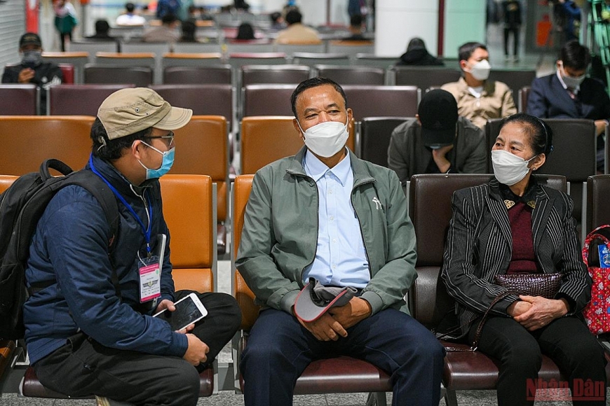 Đón đồng bào từ Ukraine: Chỉ mong sớm được đoàn tụ…