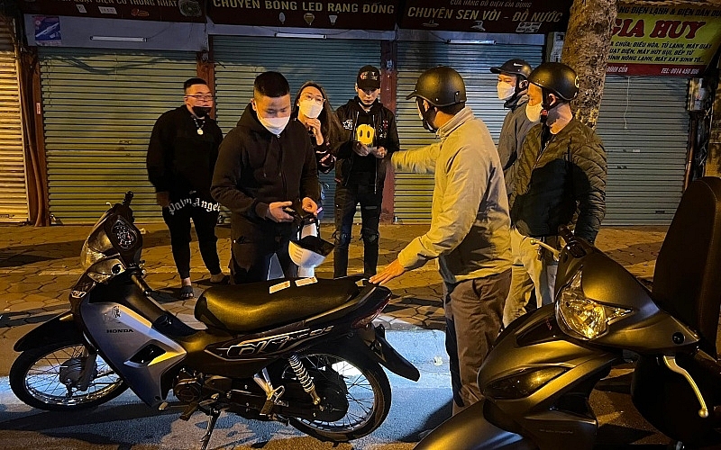 Lực lượng 141 “cơ động” xử lý vi phạm trên đường phố