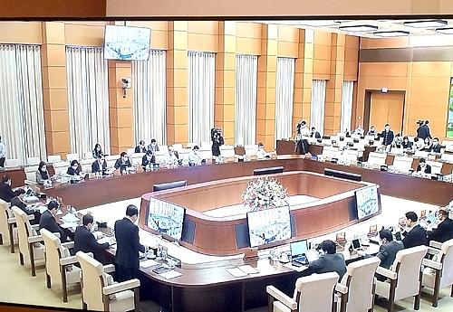 Bảo đảm tính công khai, minh bạch của hoạt động bảo hiểm, thị trường bảo hiểm