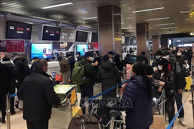 Thân thương tình dân tộc