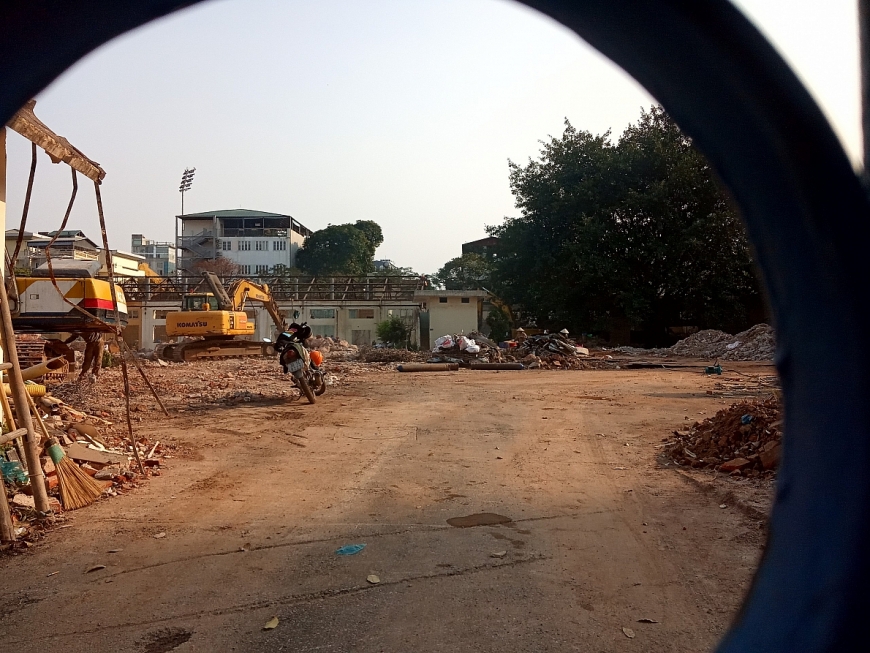 Cận cảnh dãy nhà 4 mặt tiền trên phố Trần Phú đang tháo dỡ để thực hiện tòa nhà đa chức năng