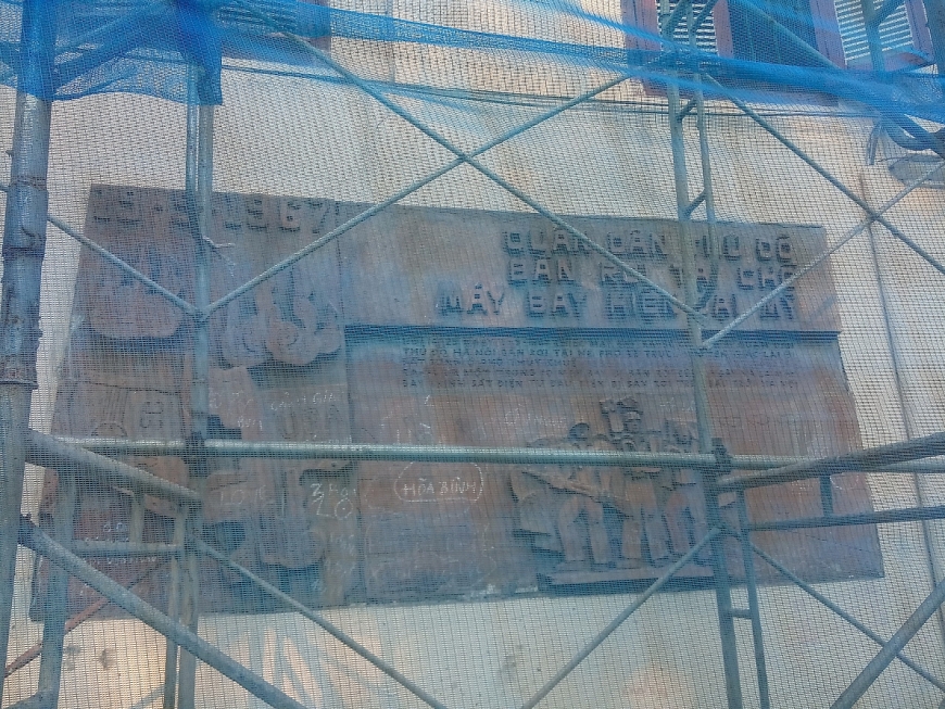 Cận cảnh dãy nhà 4 mặt tiền trên phố Trần Phú đang tháo dỡ để thực hiện tòa nhà đa chức năng