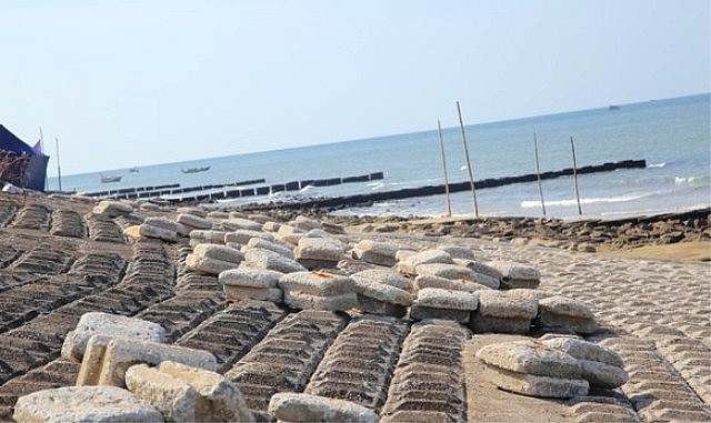 Bờ kè Cẩm Nhượng xuống cấp nghiêm trọng