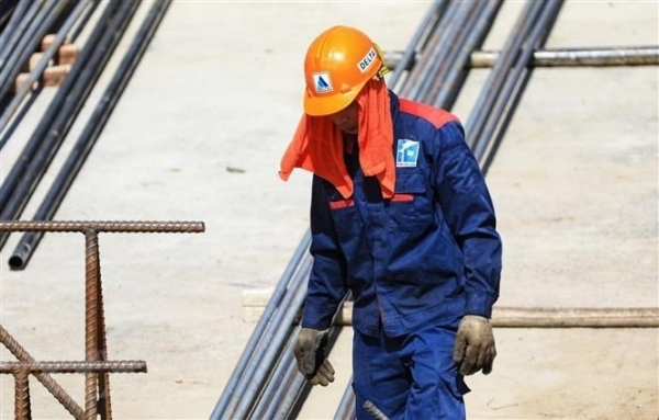 Miền Bắc đón đợt nắng nóng gay gắt, nhiệt độ tăng cao