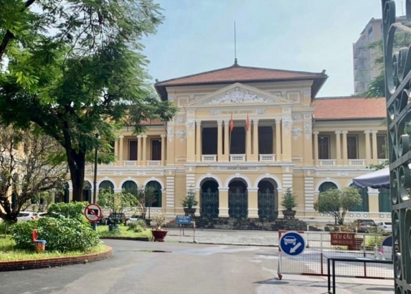 Vụ bé gái 8 tuổi bị bạo hành dẫn đến tử vong ở TP. Hồ Chí Minh sẽ được xử kín