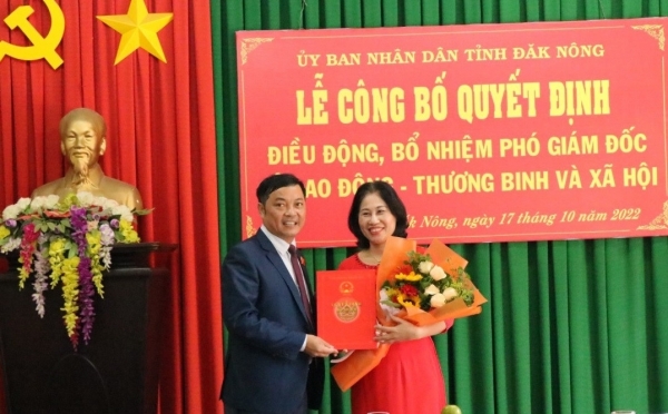 Đắk Nông: Phó Giám đốc Sở xin thôi việc ngay lễ công bố quyết định bổ nhiệm