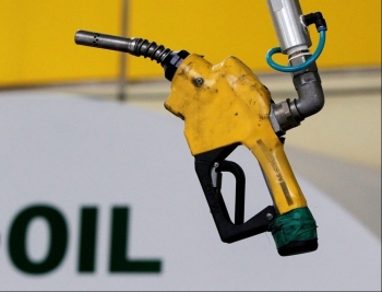 Giá xăng dầu tiếp tục tăng nhẹ