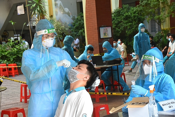 Số lượng ca nhiễm COVID-19 ở một số địa phương tăng