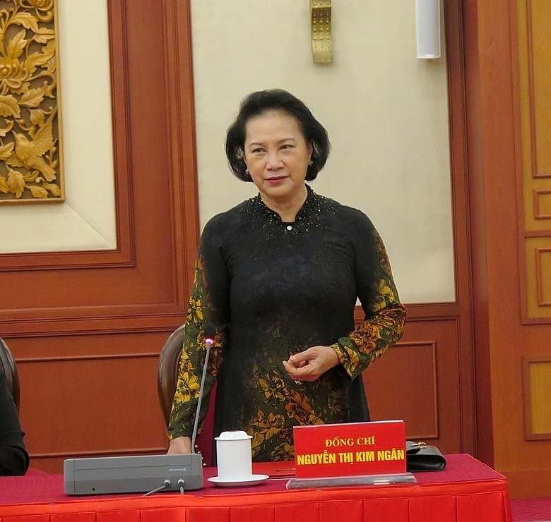 Tổng Bí thư trao quyết định nghỉ chế độ cho 6 Ủy viên Bộ Chính trị