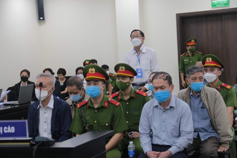 Các bị cáo tại phiên tòa.