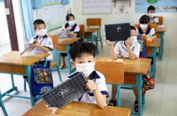 TPHồ Chí Minh: Miễn giảm học phí kỳ II năm học 2021-2022 cho học sinh
